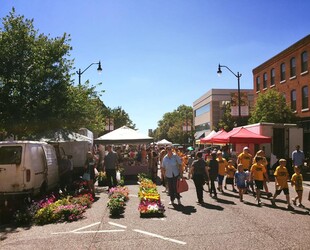 OLD CAPITOL FARMERS' MARKET